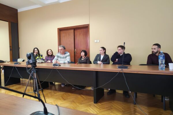 907cb056-bfb3-4e53-b344-53972355655b